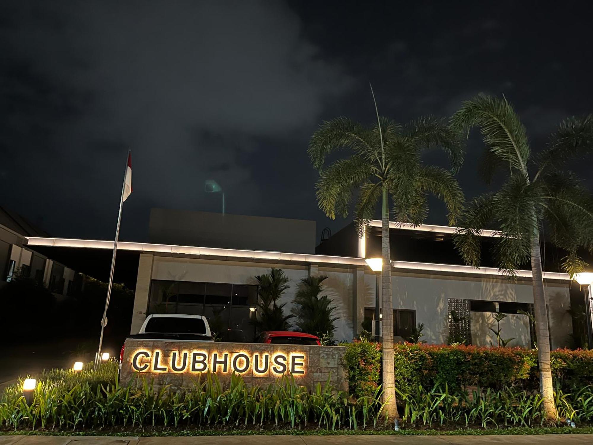 2 Floor Cozy House In Wisteria Jakarta Garden City Exteriör bild